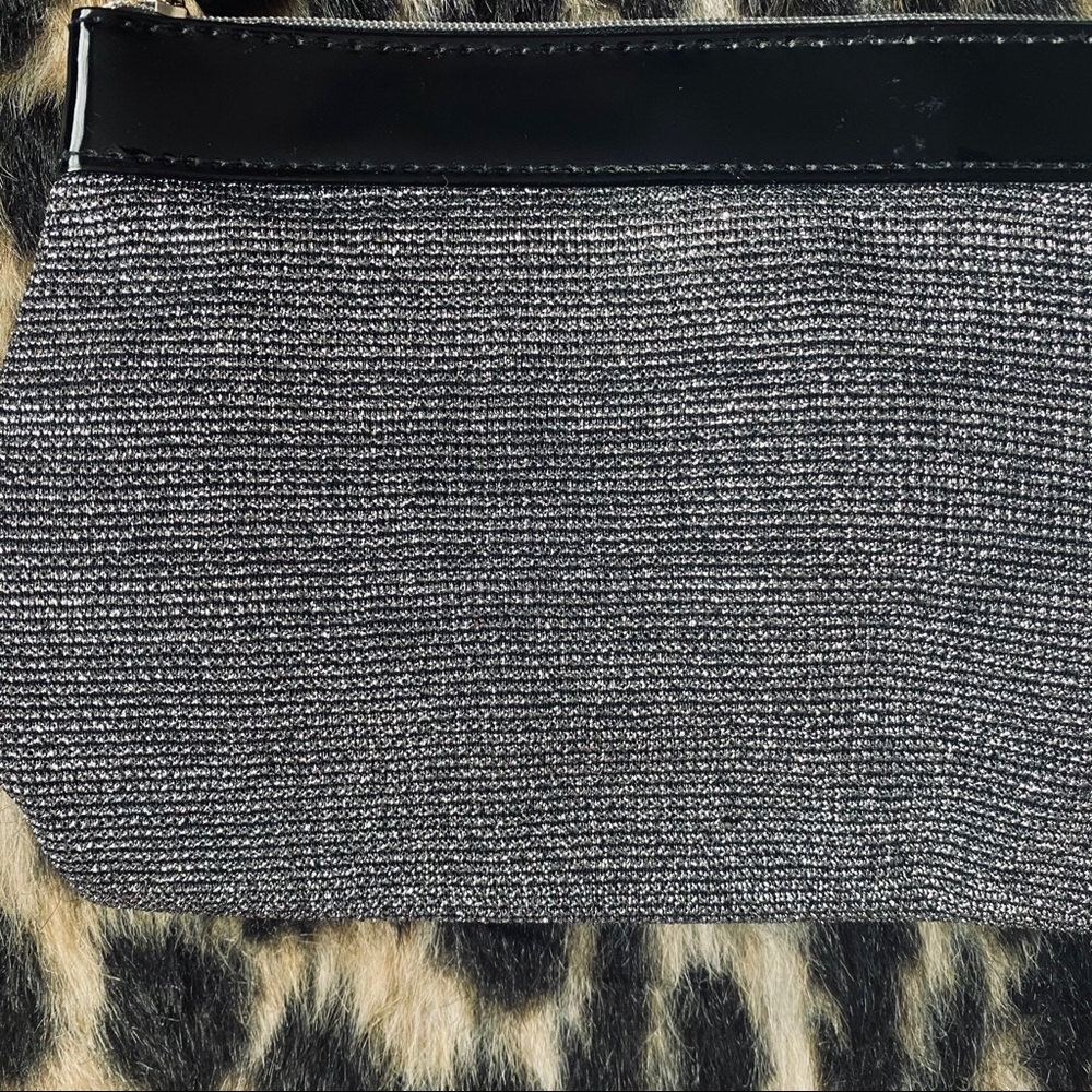 Lancôme metallic make up bag - Picture 4 of 6